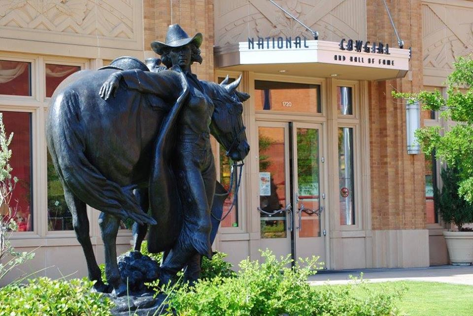 Cowgirl Museum outside shot of entrance & statue
