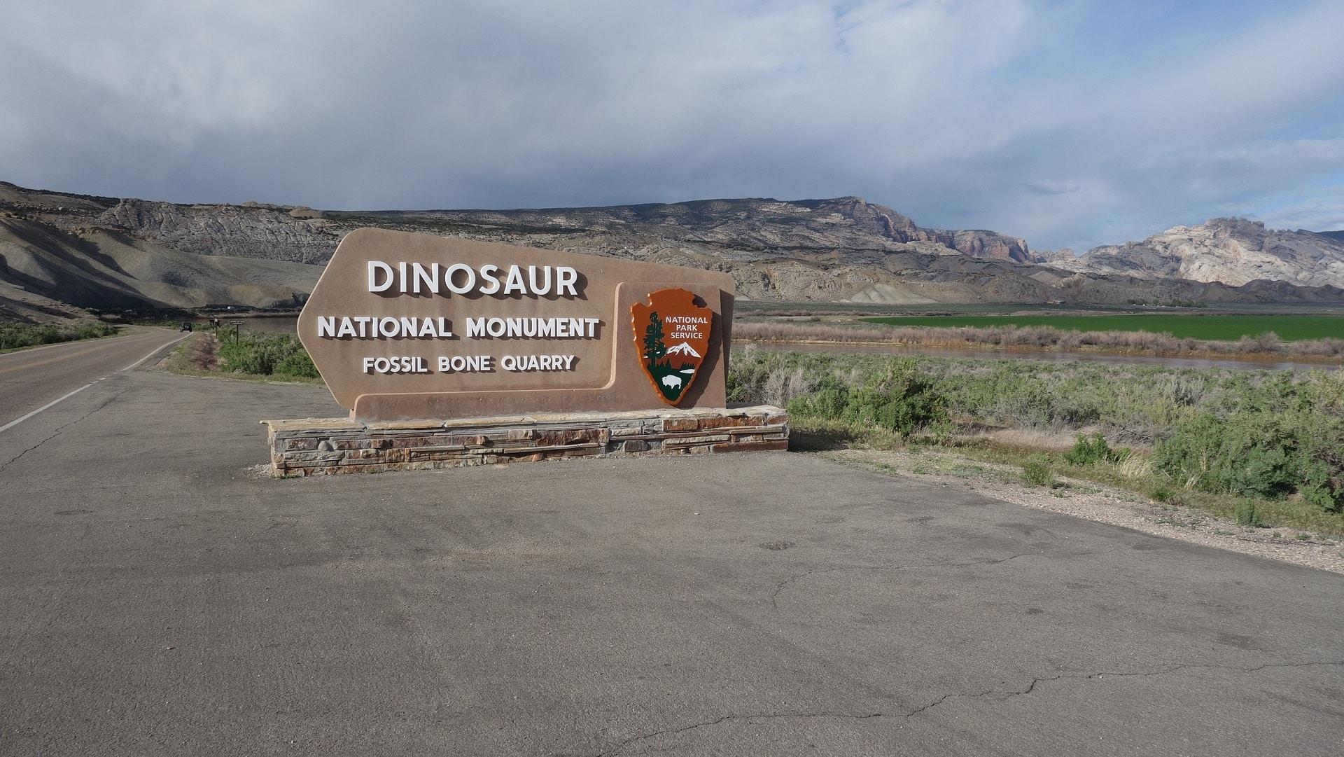 Entrance to Dinosaur National Monument entrance to park