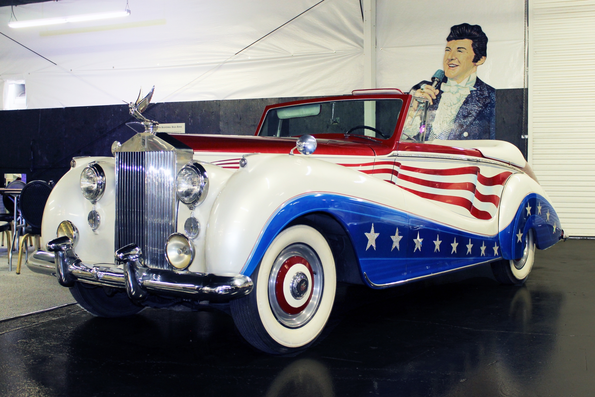 Hollywood Cars Museum old cars from the past in Hollywood
