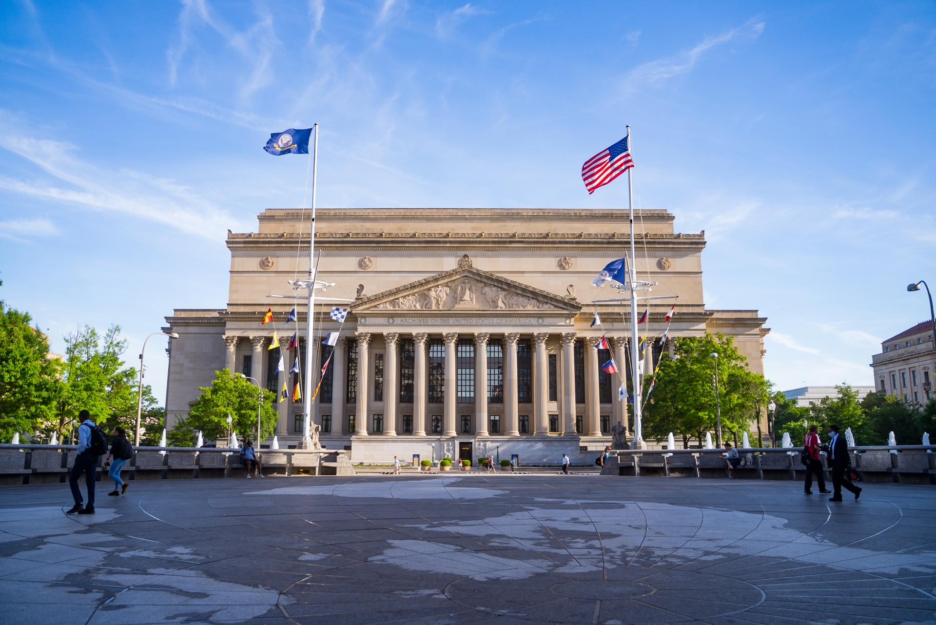 External view of the National Archives Museum, Washington DC