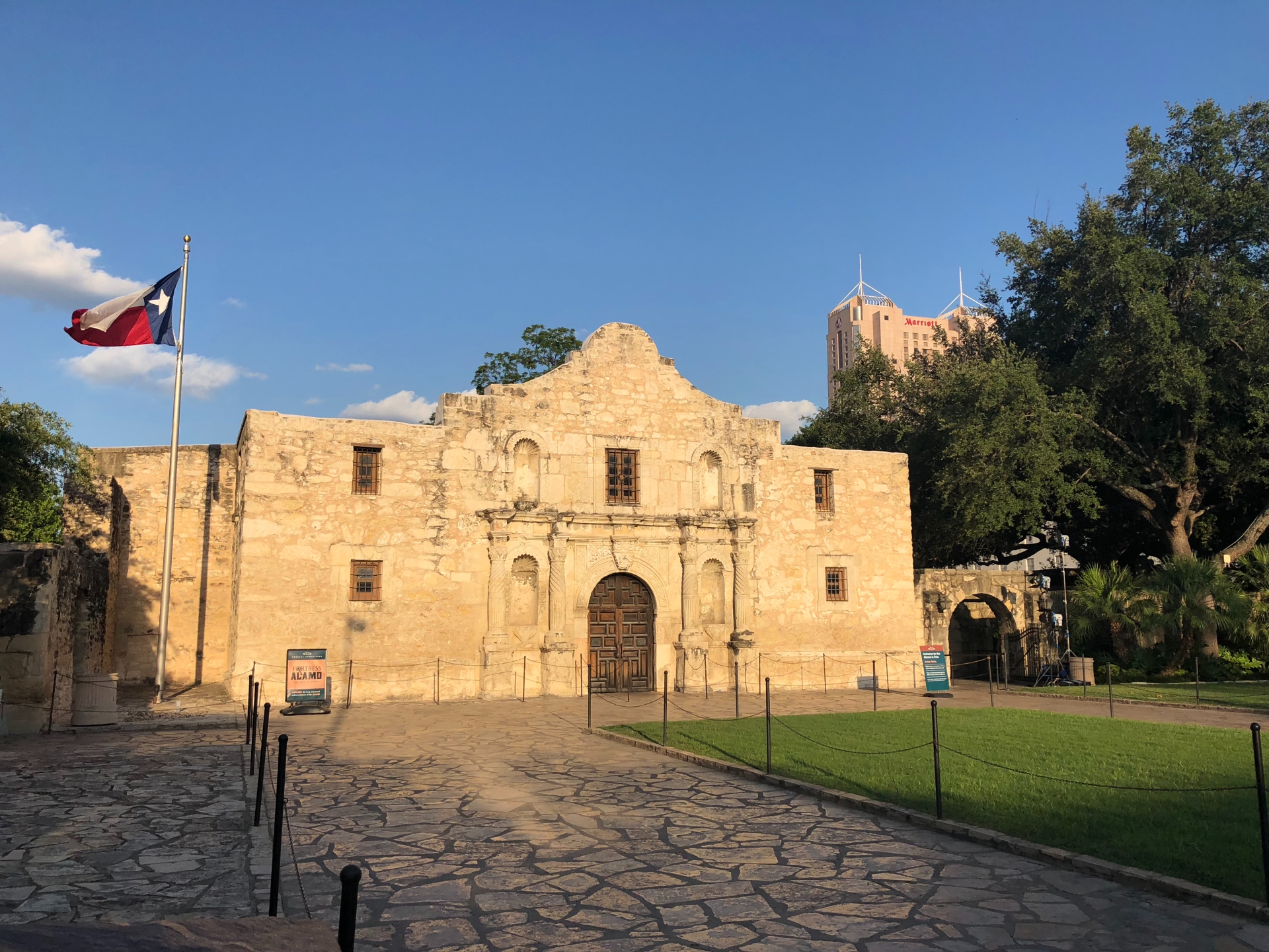 The Alamo outside view on the sunny day