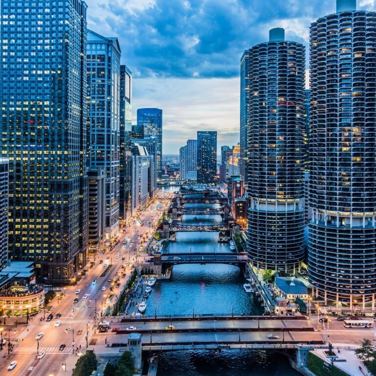 Chicago River showing all the bridges