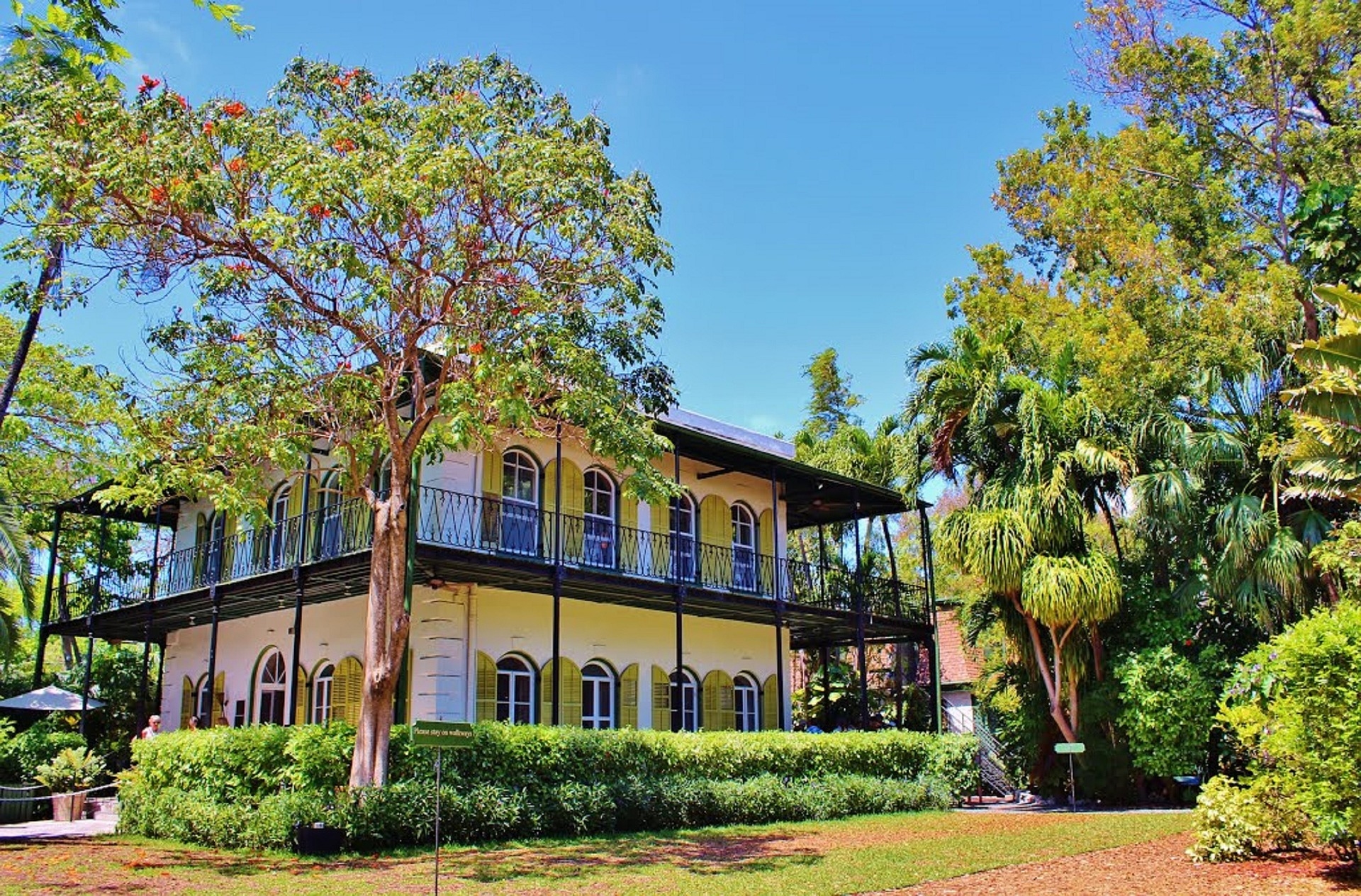 Hemingway House outside view