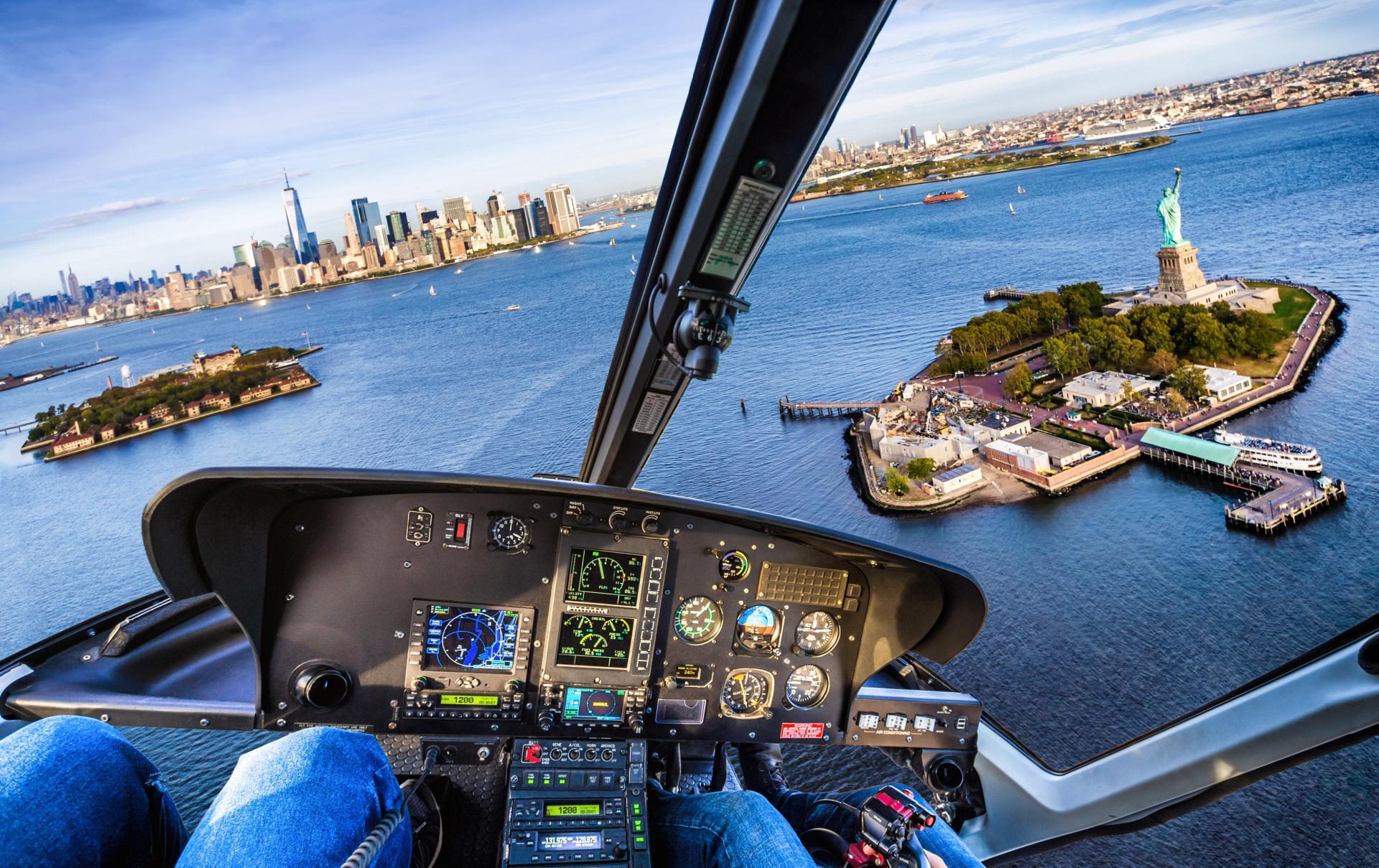 New York Helicopter ride over Statue of Liberty