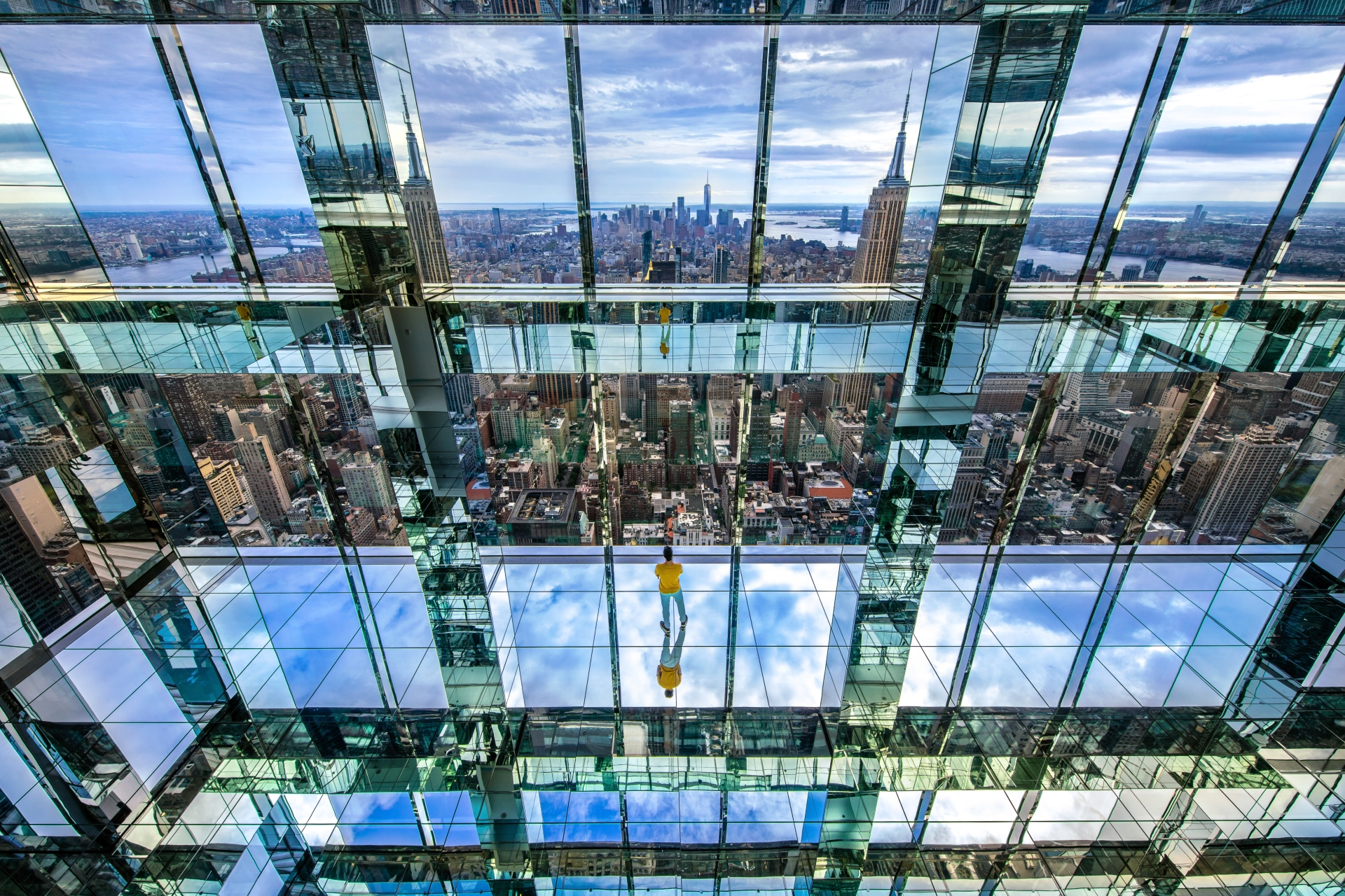 SUMMIT OV Transcendence 2 - Image courtesy of Summit One Vanderbilt new yorks newest attraction