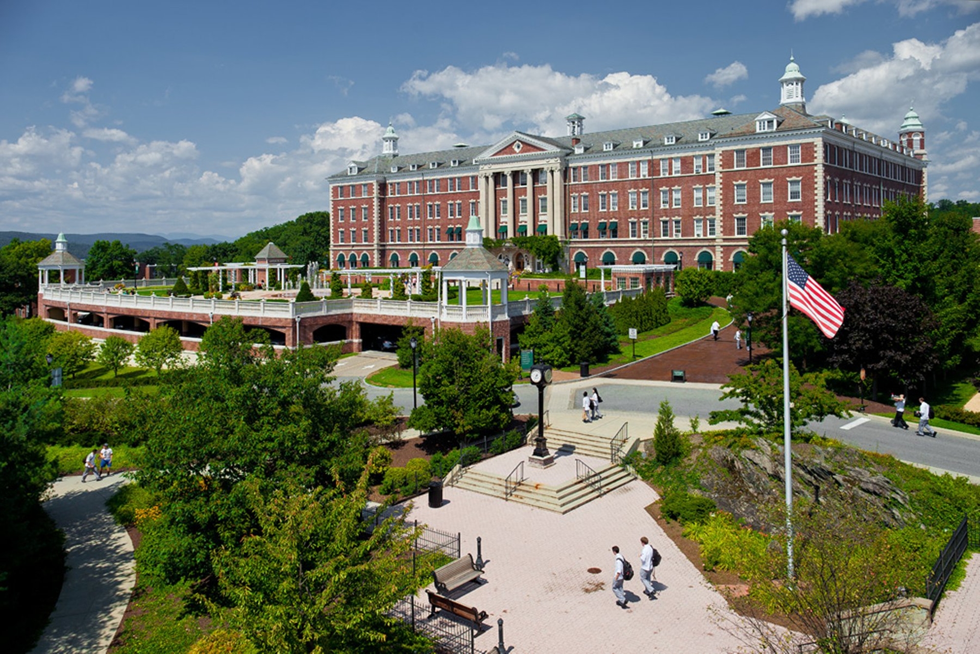 The_Culinary_Institute_of_America outside view of building