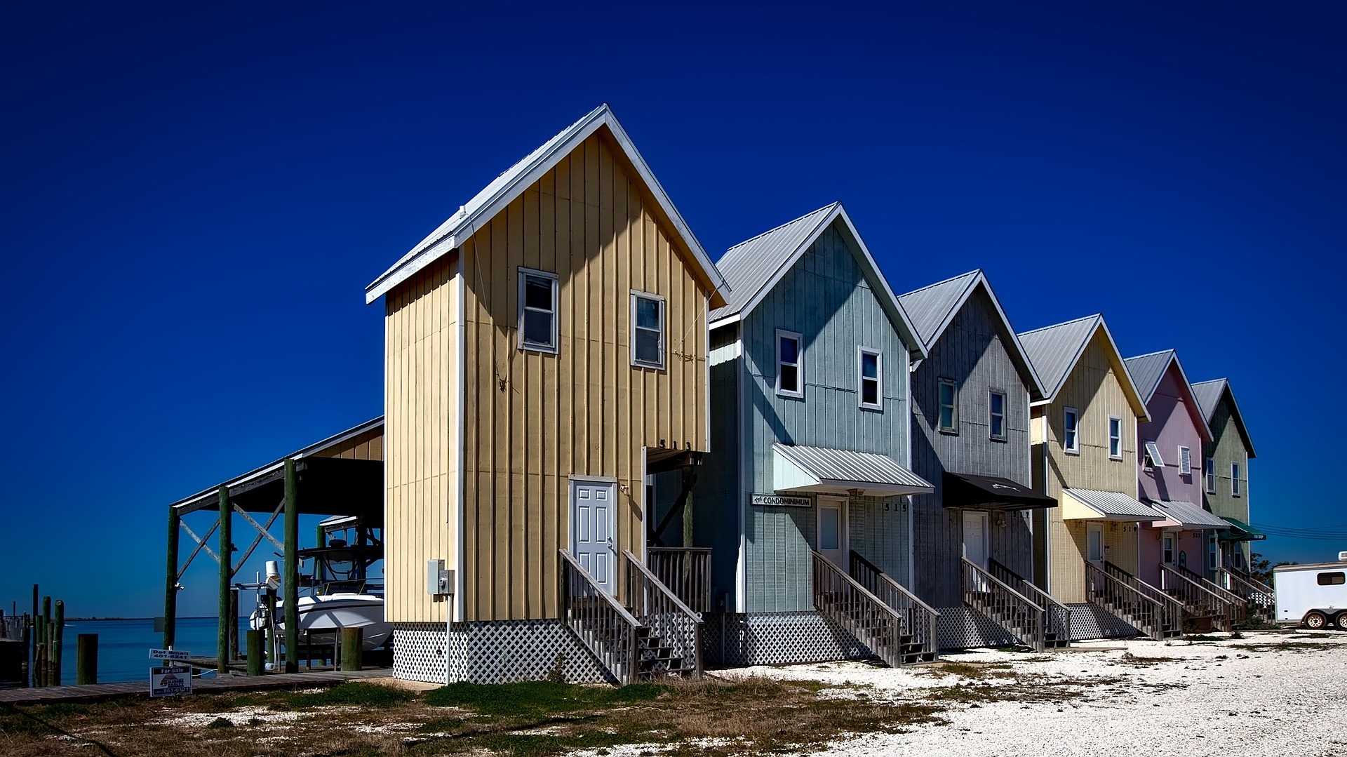 Dauphin-Island-Alabama quaint part of Alabama known for bird watching
