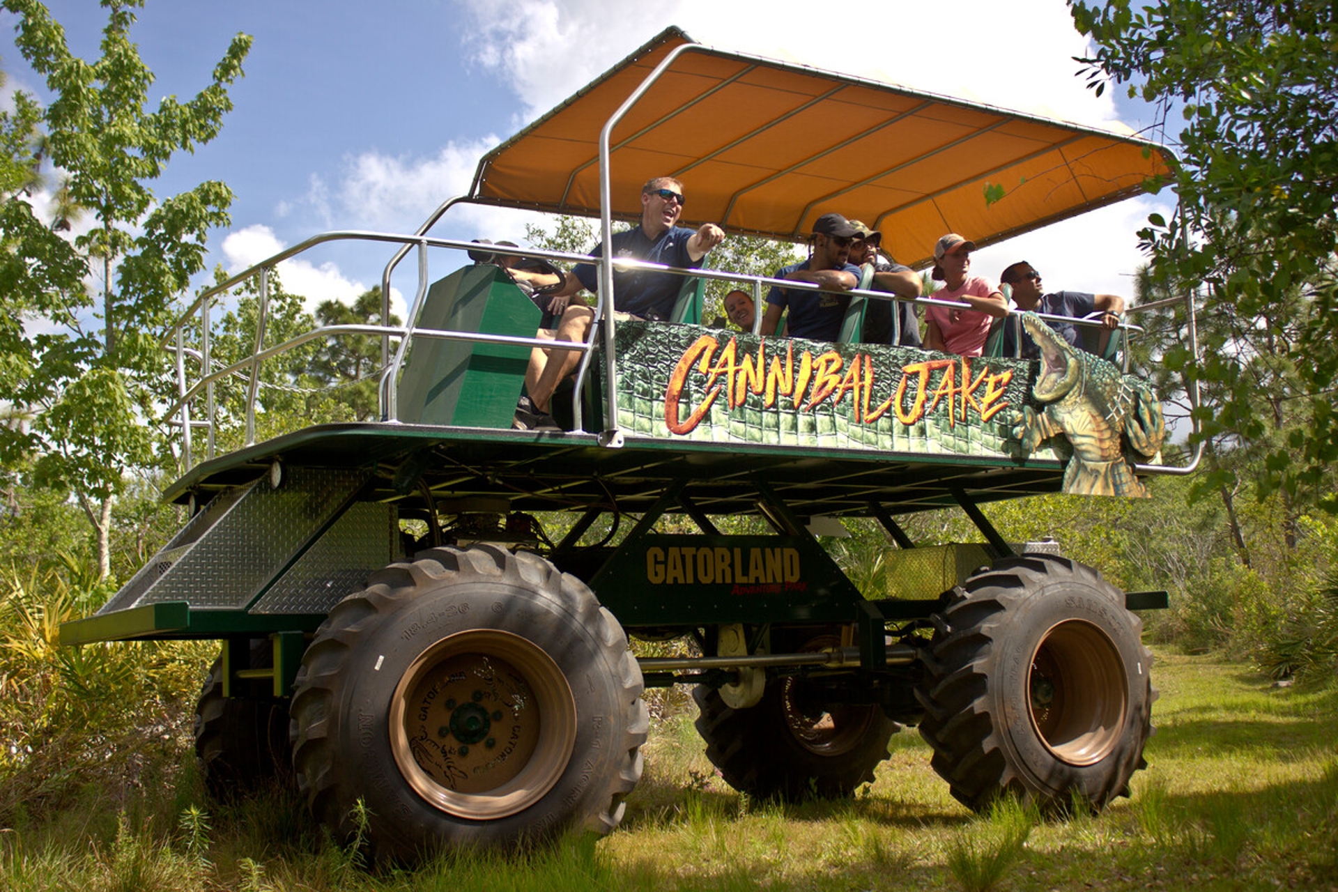 Gatorland Swamp Buggy adventure park in Orlando