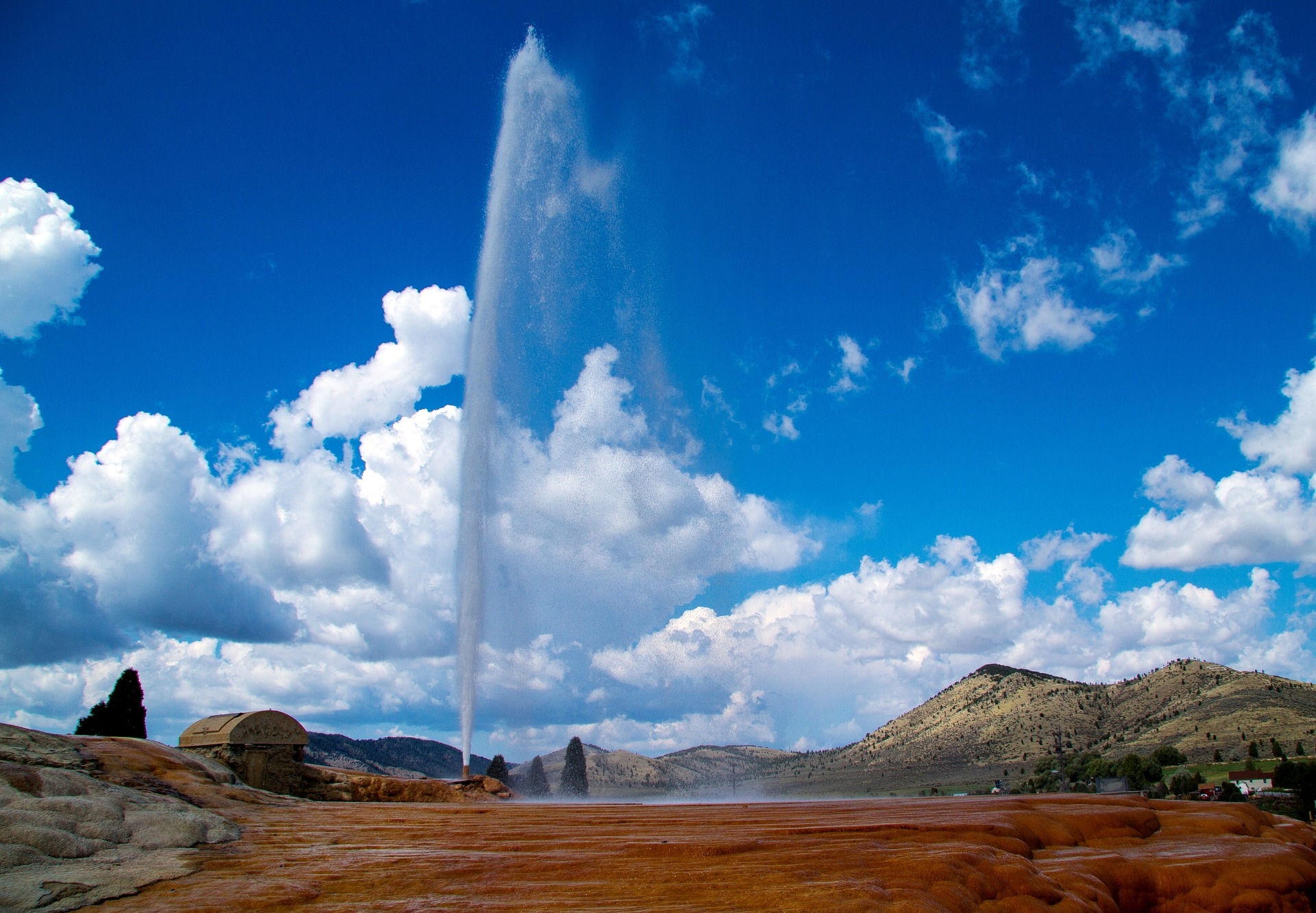 Idaho Soda-Springs geyser in Idaho