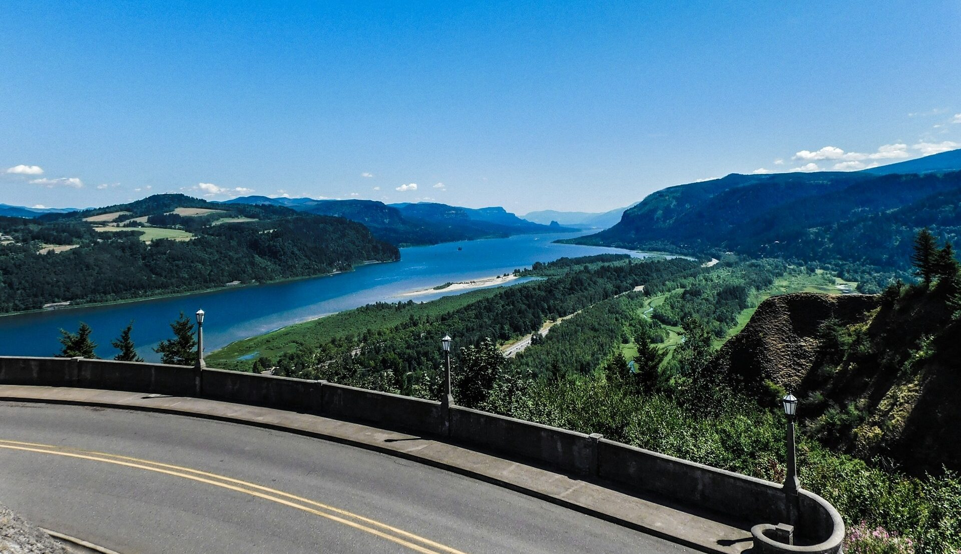 Columbia River Gorge National Scenic Area, Oregon looking from road above at the boarder between Oregon & Washington State