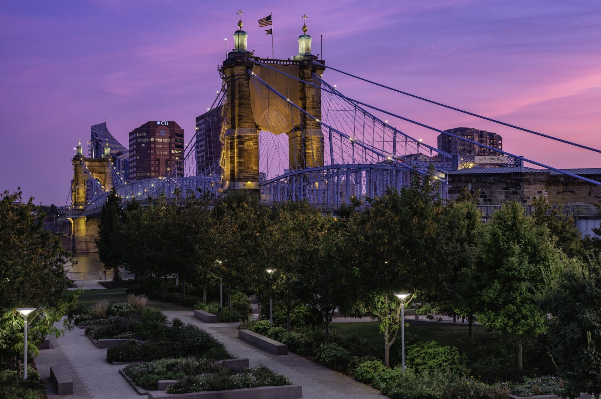 Covington 1 john a roebling suspension bridge Image By Team Kentucky Tourism e1712233382181