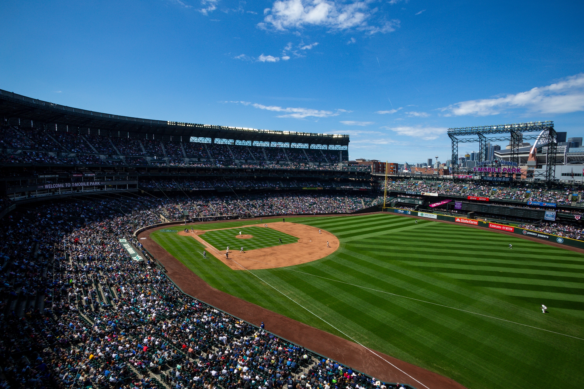 Experience Live Sport Credit Ben VanHouten Seattle Mariners and Visit Seattle