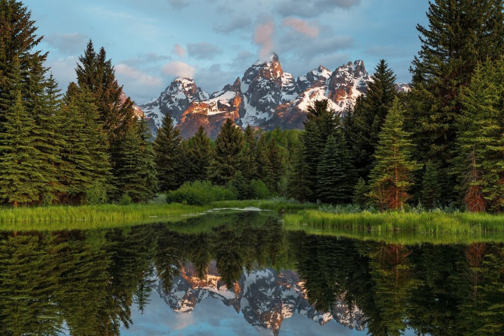 Grand Teton mountains Wyoming stunning mountains and scenery