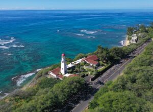 Honolulu Marathon with road running along the coast