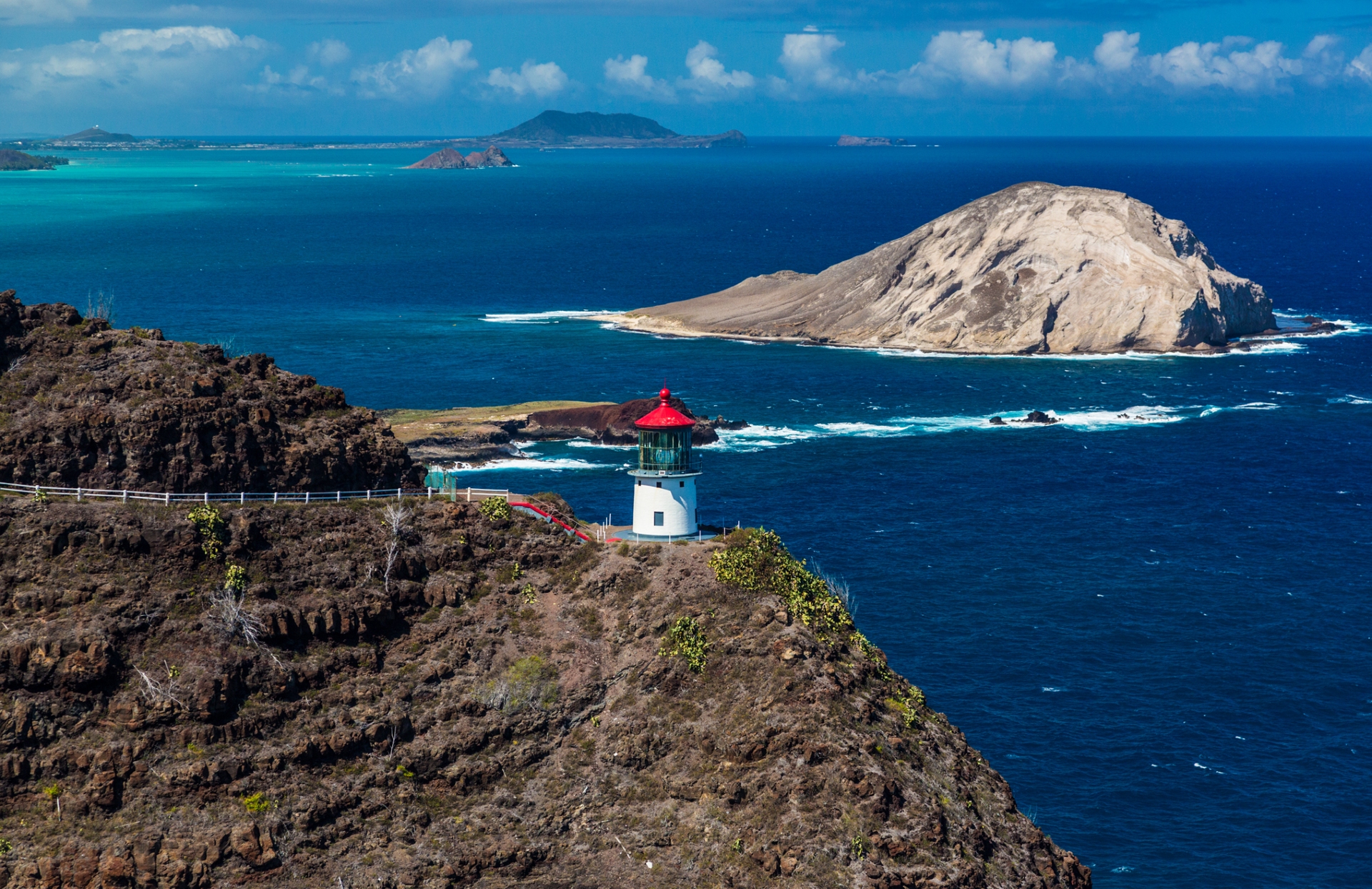 Makapuu Lighthouse with beautiful views overlooking the coast