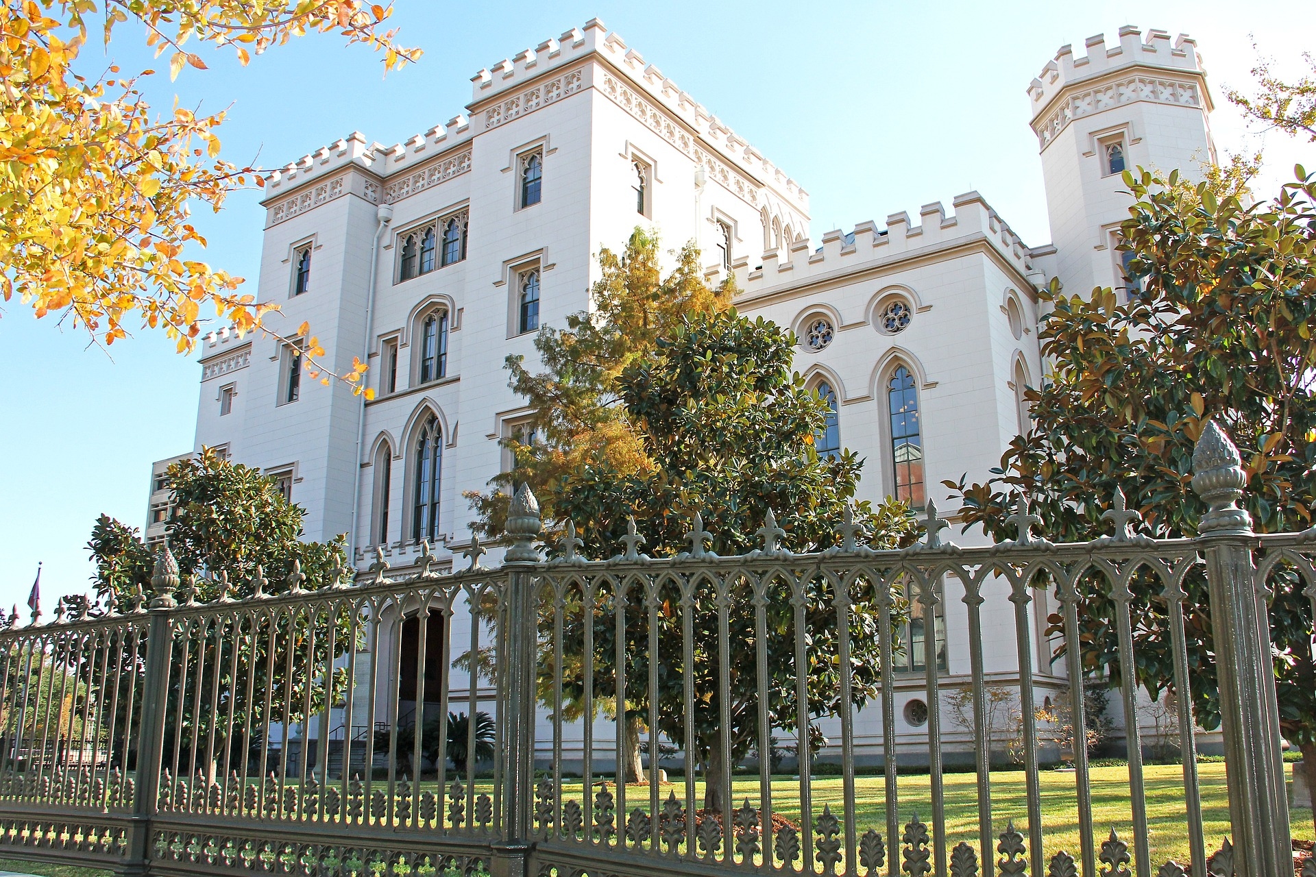 Old-state-capitol Building - Baton Rouge LA