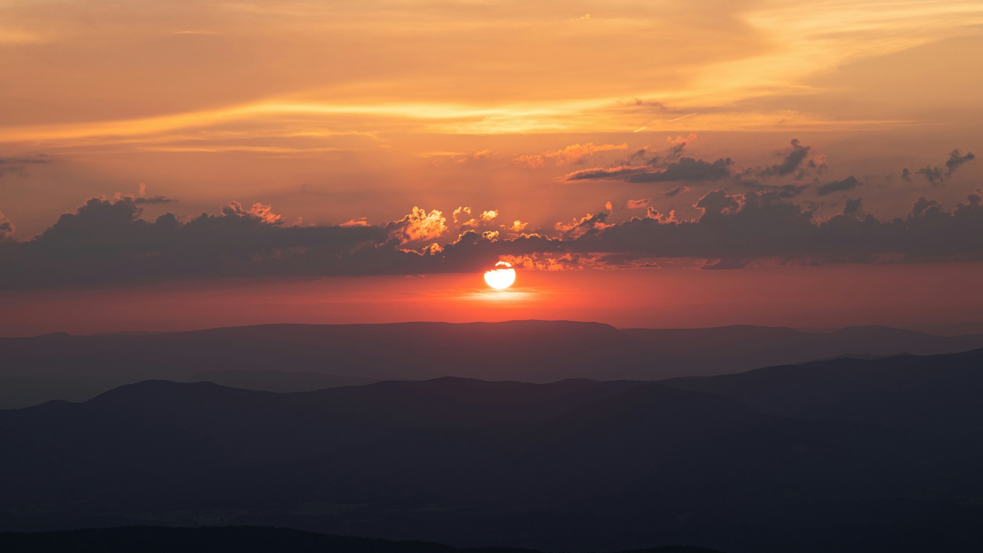 Virginia Sunset Image By zach plank unsplash