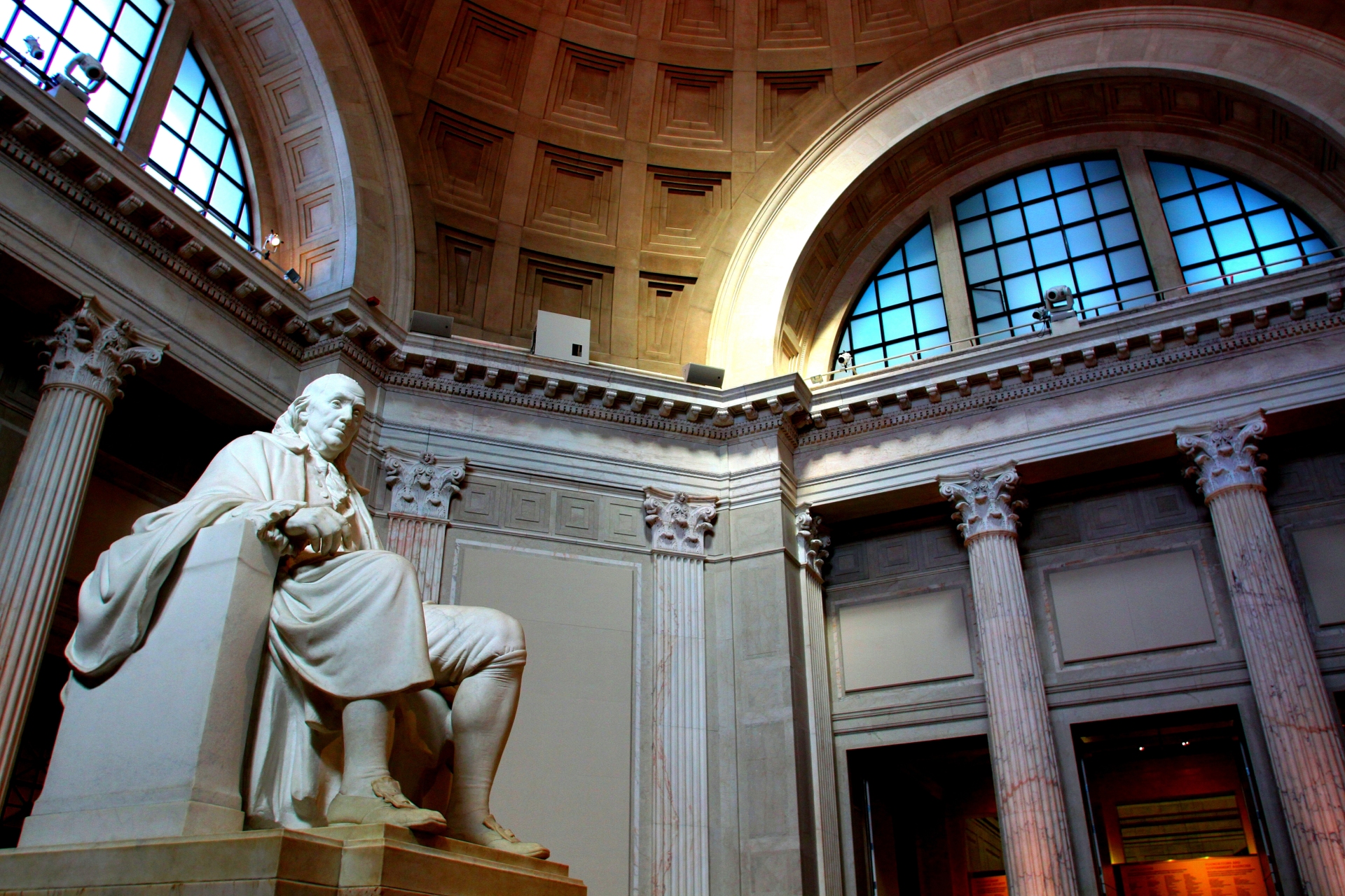 Benjamin Franklin memorial Franklin Institute Science Museum inside view