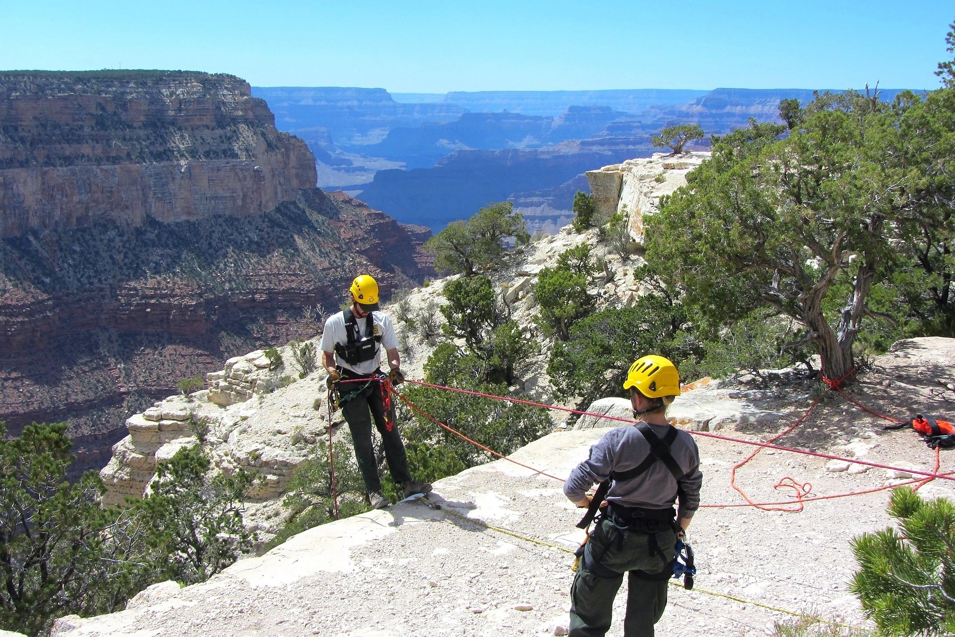 Accent climbing Grand Canyon for the adventurous
