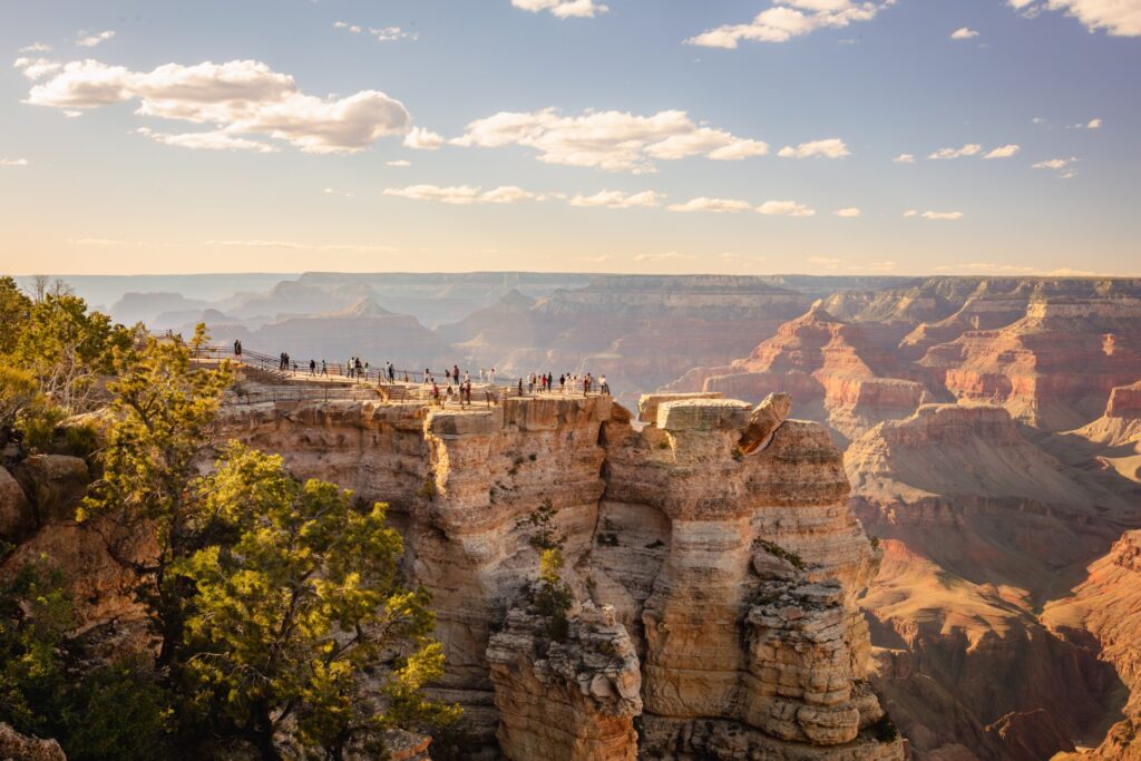 Grand Canyon viewing point in the south rim