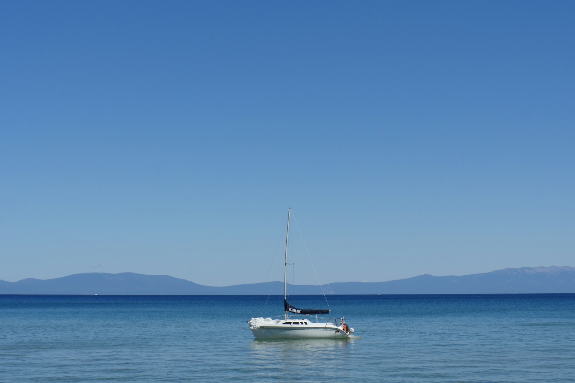 Sailing Lake Tahoe Image By patrick ogilvie unsplash