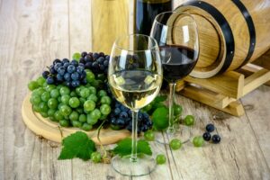 Wines & Grapes image