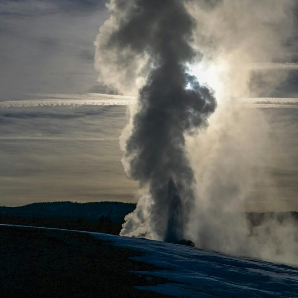 Old Faithful Yellowstone WY Image By donna elliot unsplash scaled e1719302652189