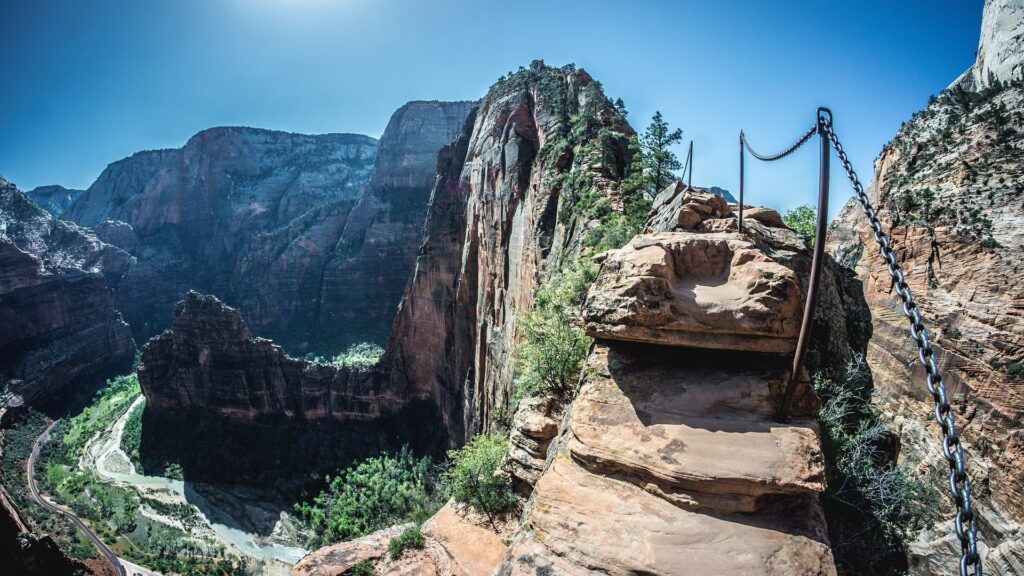 Utah Zion National Park Angels Landing Image by Steve Adcock from Pixabay