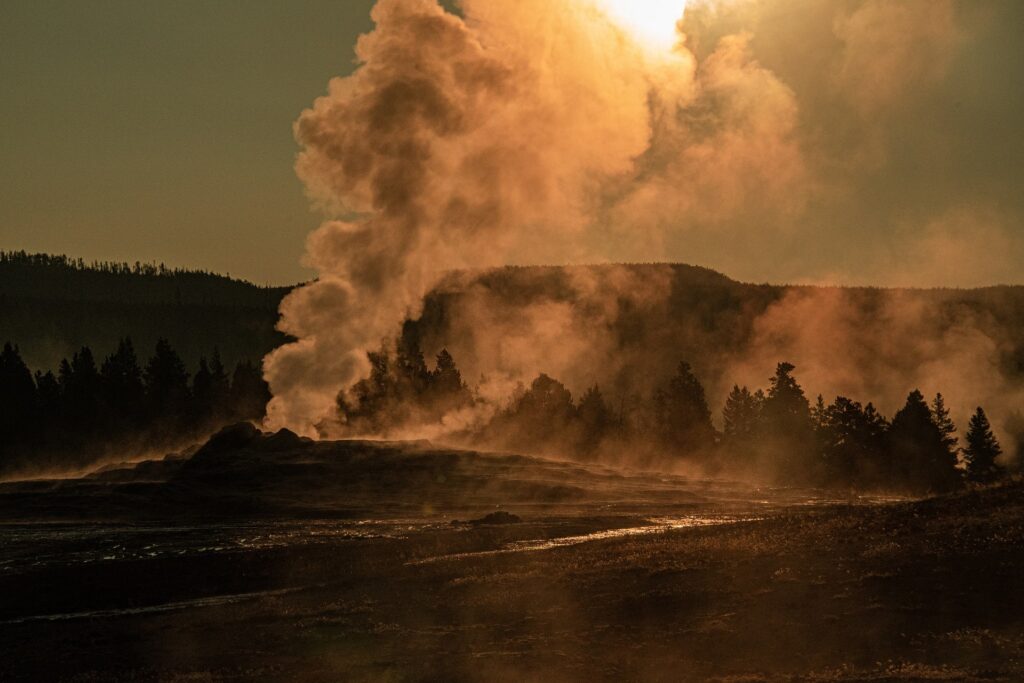 Yellowstone Nature WY 6817514 1920 Image by Siegfried Poepperl from Pixabay