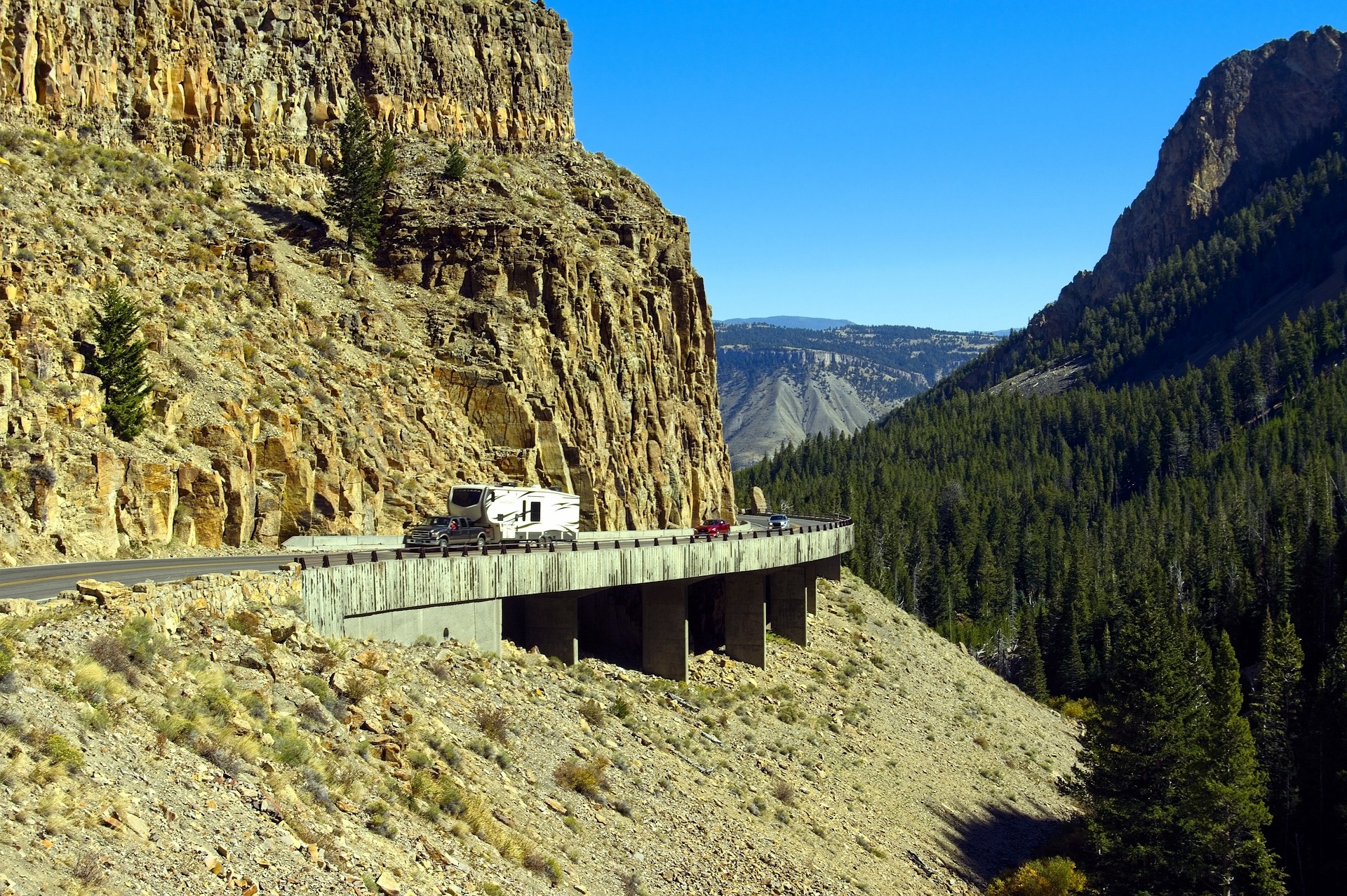 Yellowstones golden gate canyon WY Image by Mike Goad from