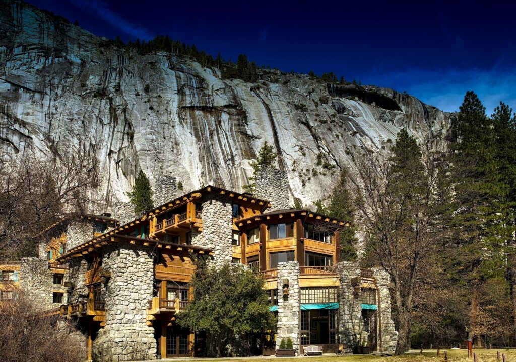 Yosemite National Park in California Ahwahnee-hotel on a sunny day