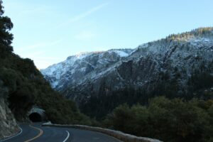 Yosemite Wawona Tunnel in Winter Image By guilherme garcia unsplash