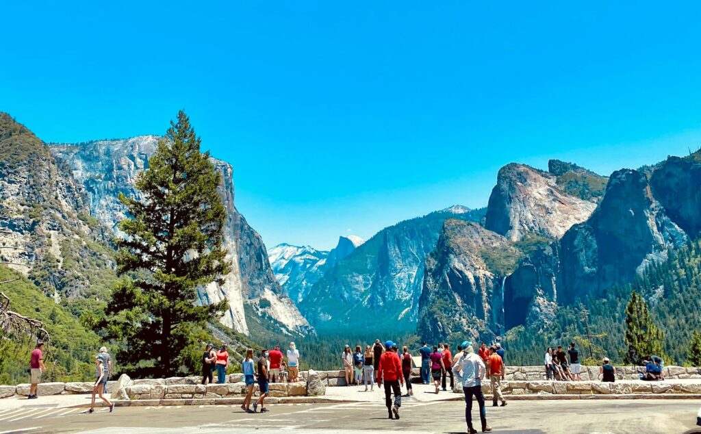Yosemite viewing areas Image By jeffrey keenan unsplash