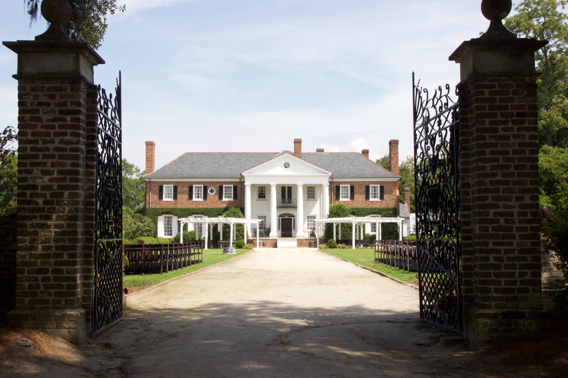 Boone Hall Plantation South Carolina Image by Conny from