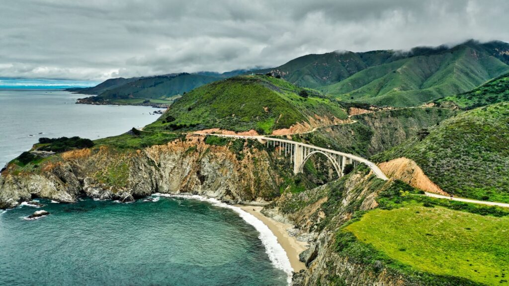 California Road Trip Photo by Venti Views on Unsplash 2