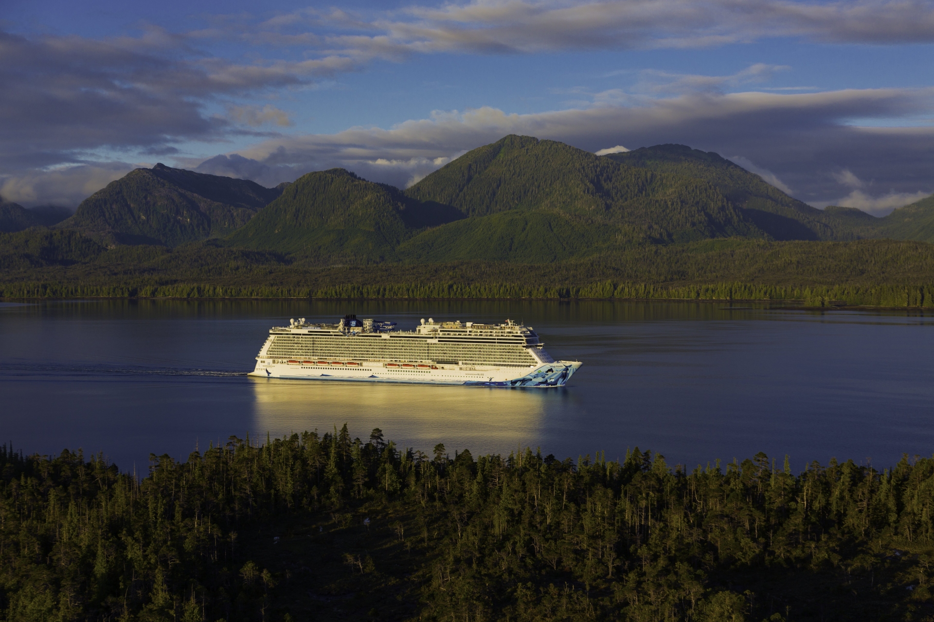 NCL Bliss Ketchikan Alaska 0100