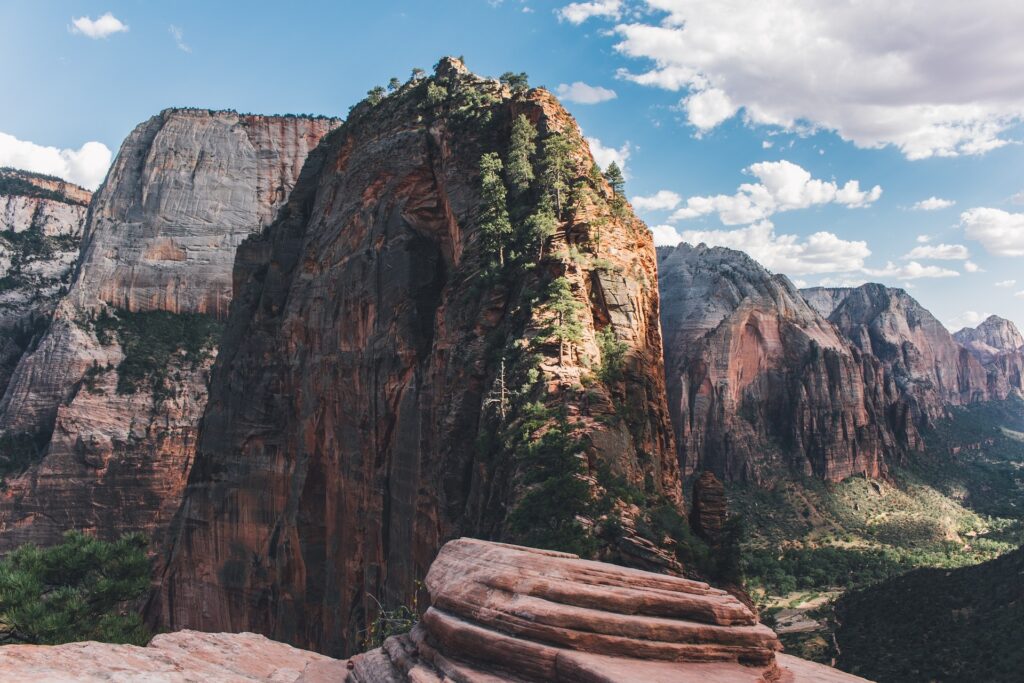 Zion National Park Angles Landing UT Image by Pexels from Pixabay