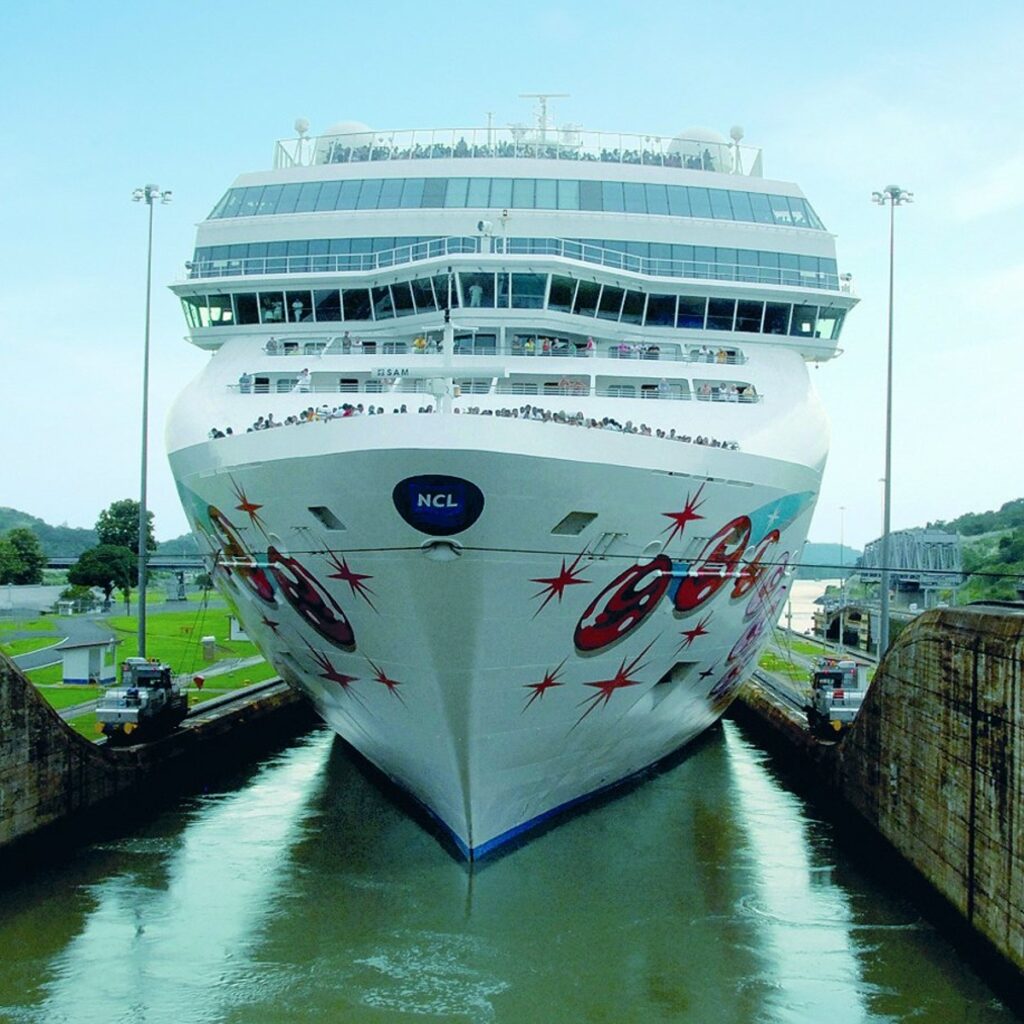 panama canal pearl i F058AB
