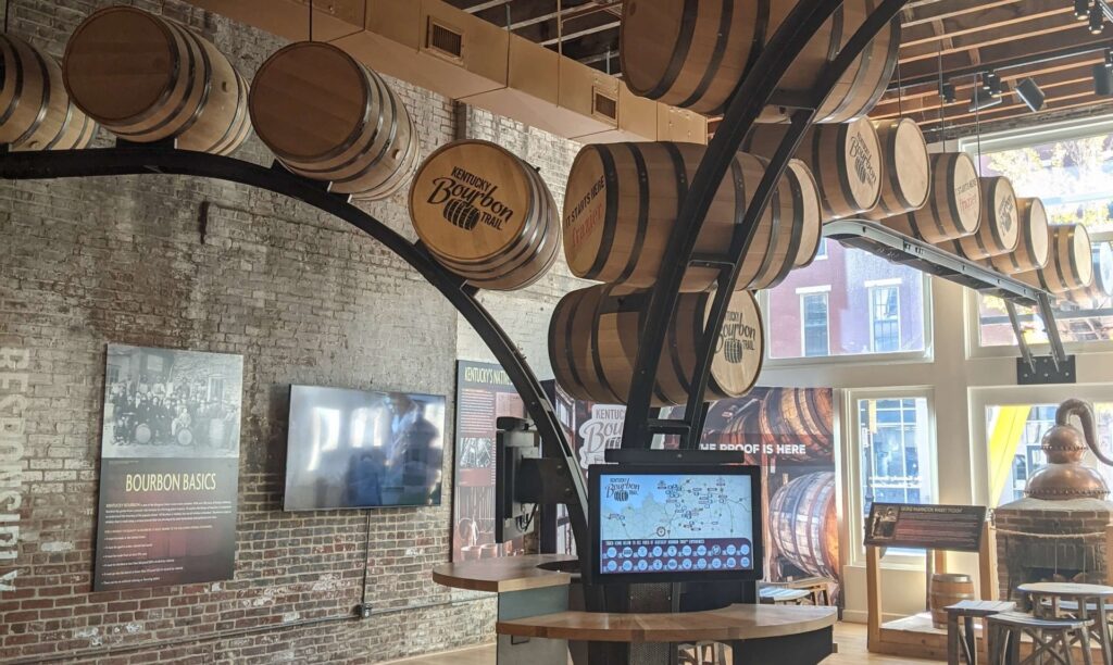 kentucky-bourbon-trail-welcome-center-at-frazier-history-museum