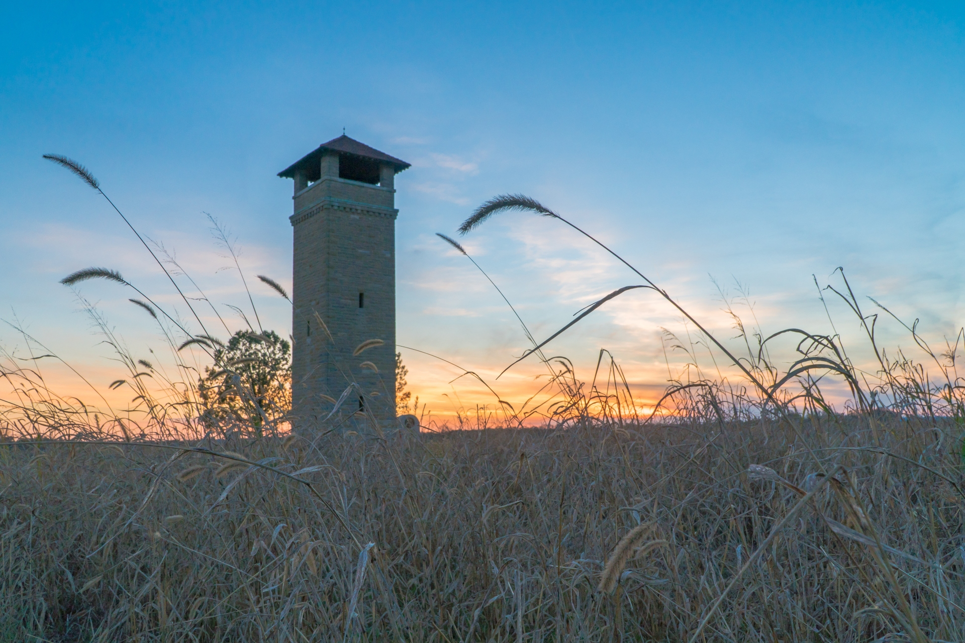 Antietam Battle field watch tower CREDIT SCOTT CANTNER OK for Overall Use 1 Image from www.visitmaryland.org