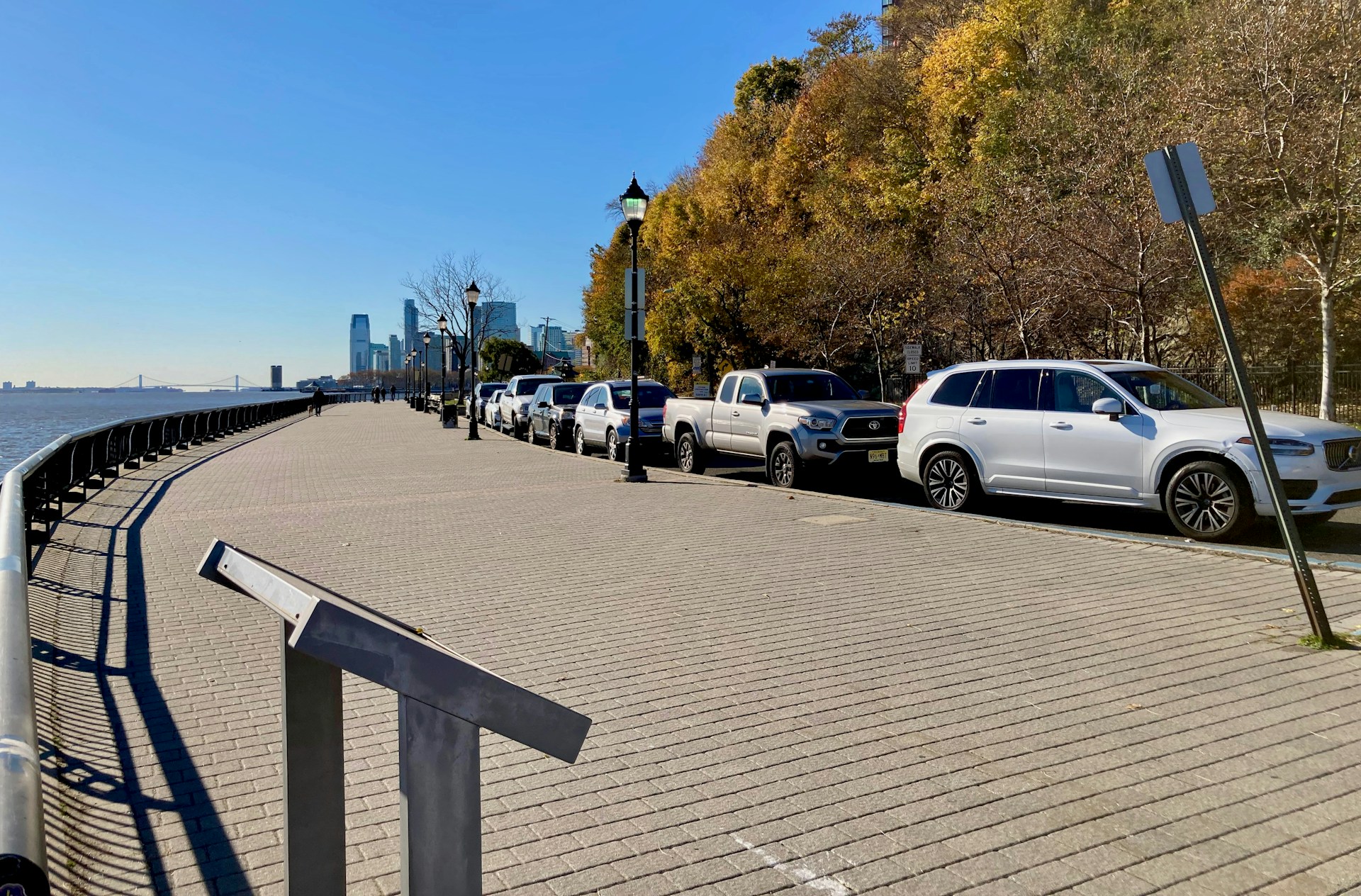 Hoboken with wide sidewalk next to the Hudson River Image By tomas martinez unsplash