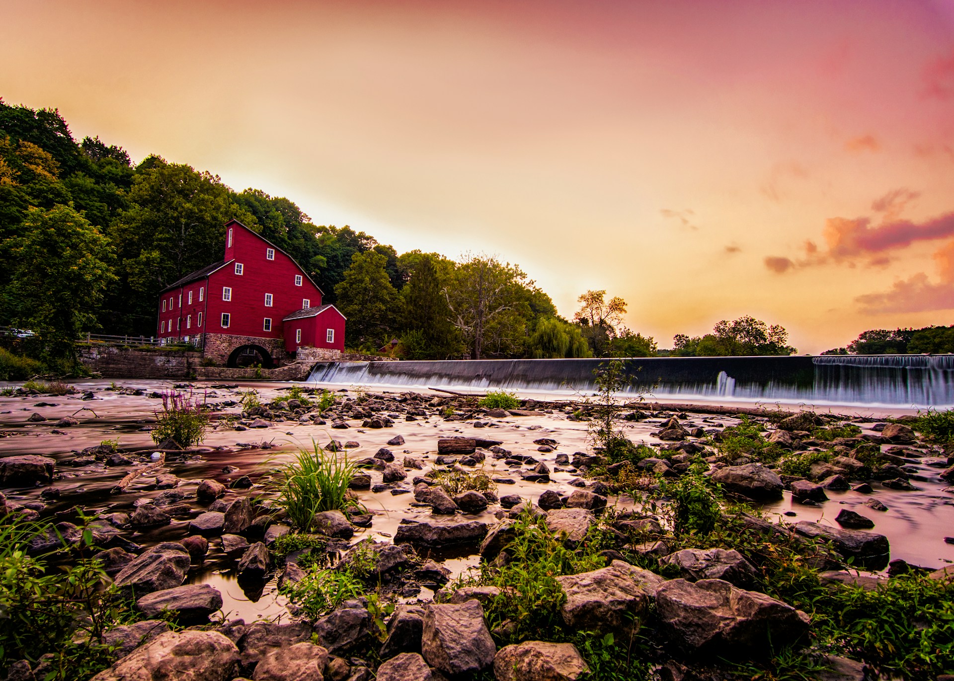 Mill River New Jersey Image By manoj balotia unsplash