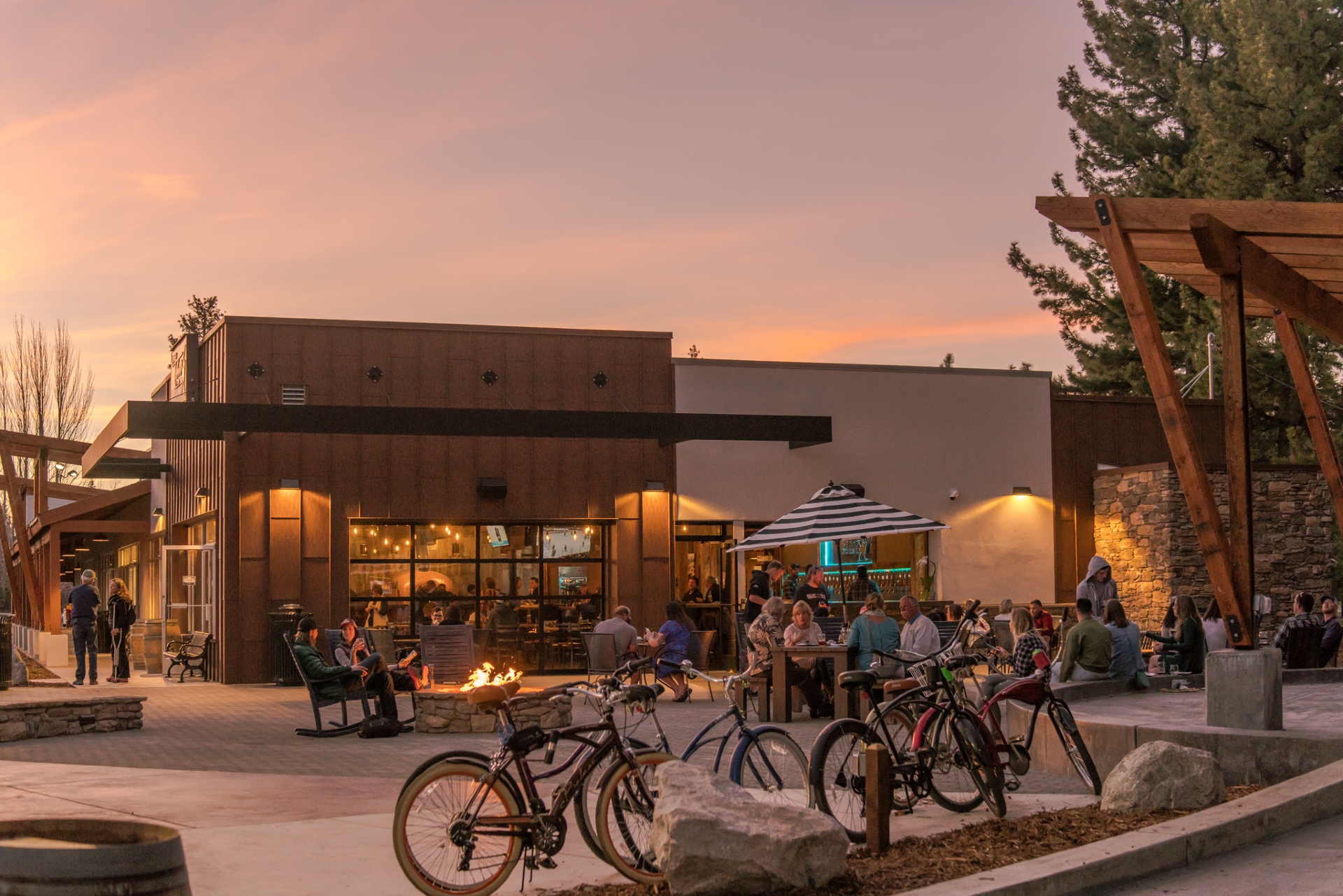 Tahoe AleWorx popular restaurant in South Lake Tahoe with an outdoor fire pit