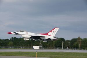 Thunderbirds Airshow Birlington Vermont Image By stephen mease unsplash