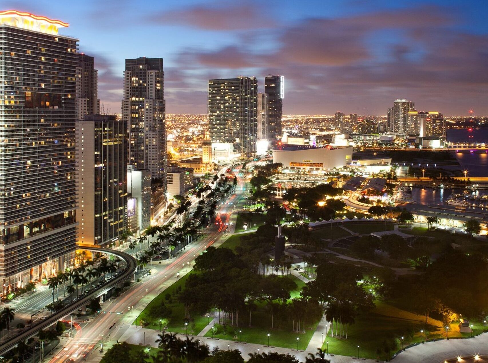 Bayfront Park at night Miami Image By Greater Miami Convention Visitors Bureau scaled e1730181492223
