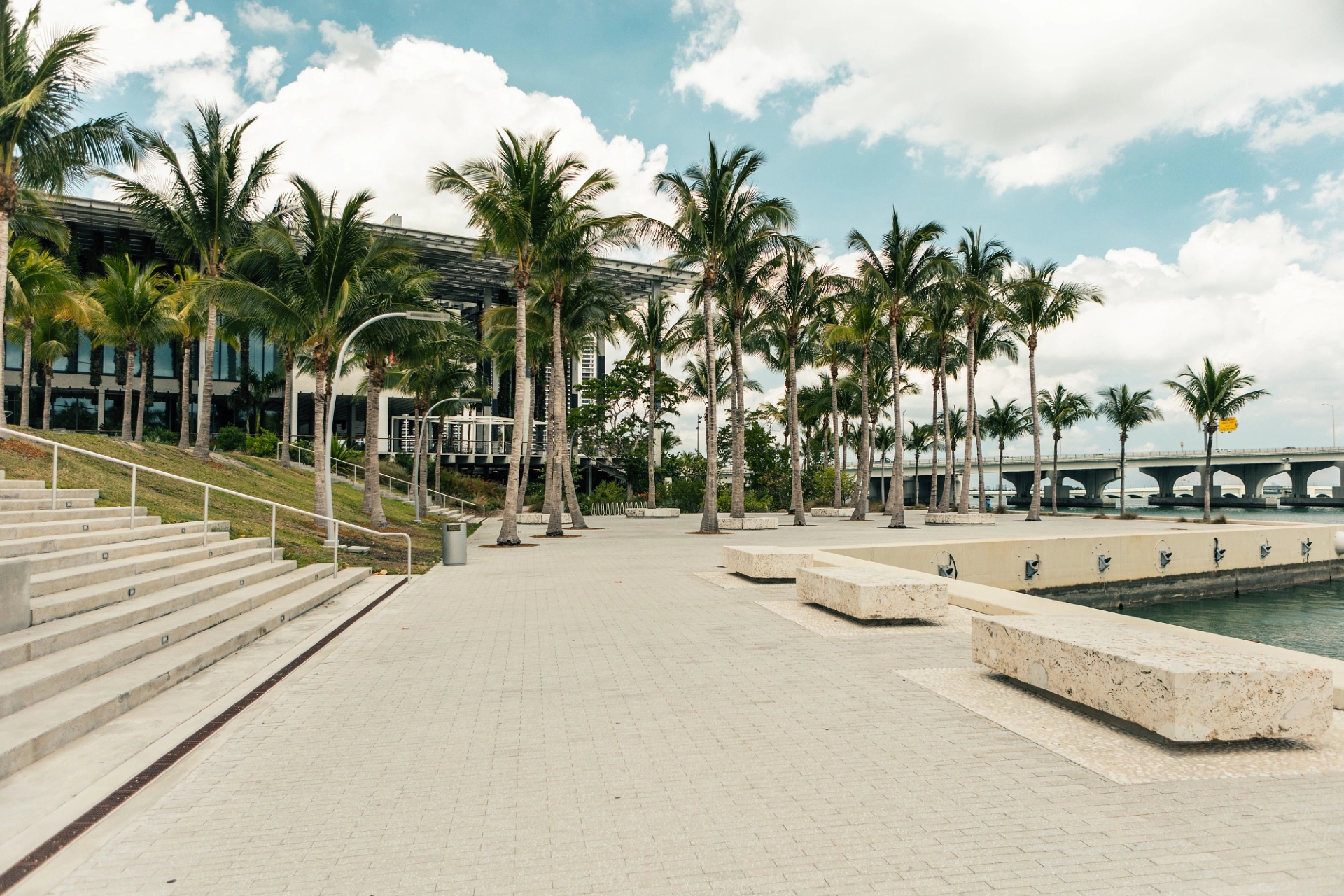 Downtown Perez Art Museum Miami PAMM Exteriors Image By Greater Miami Convention Visitors Bureau