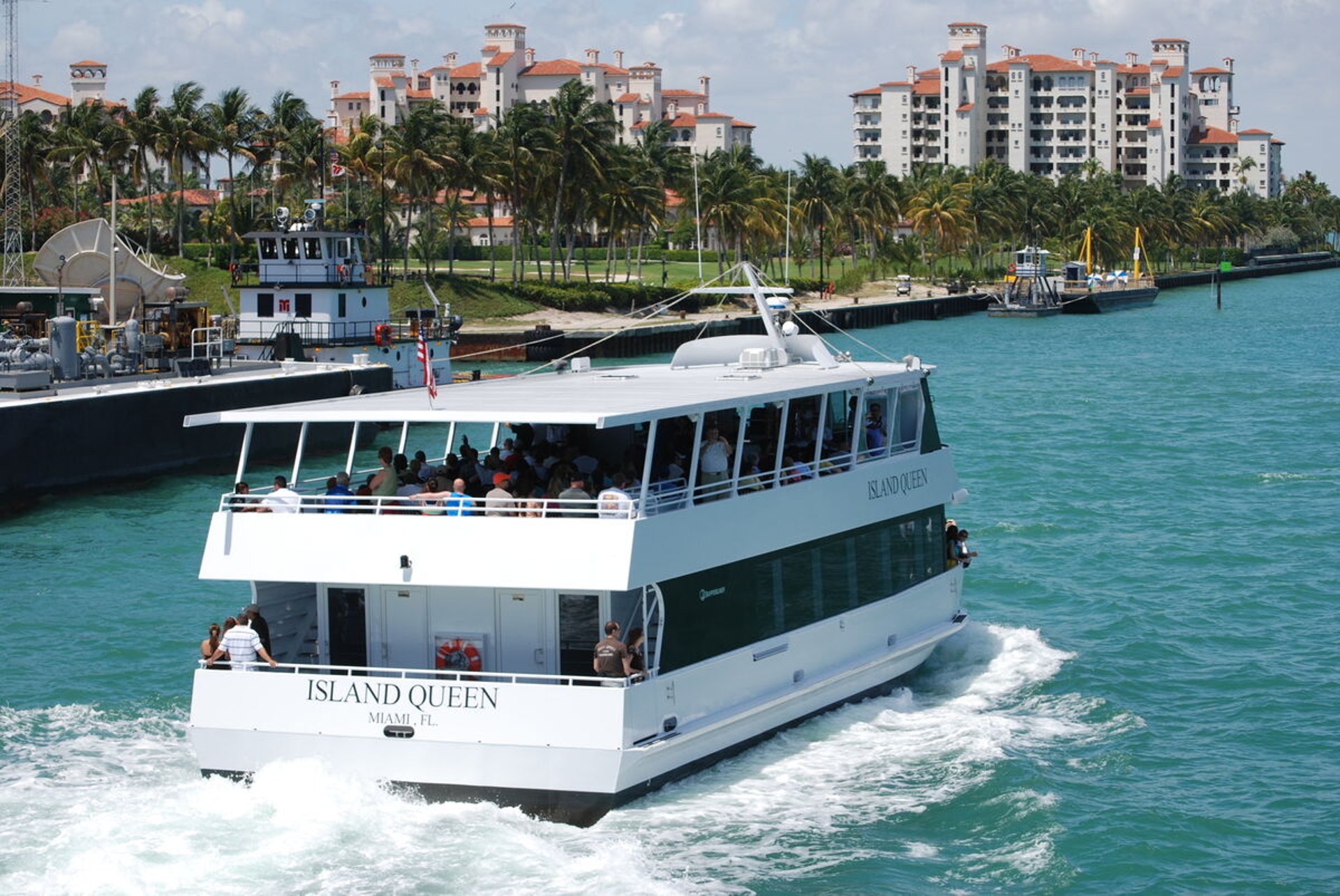 Island Queen Millionaires Row Cruise Miami FL Image By Go City