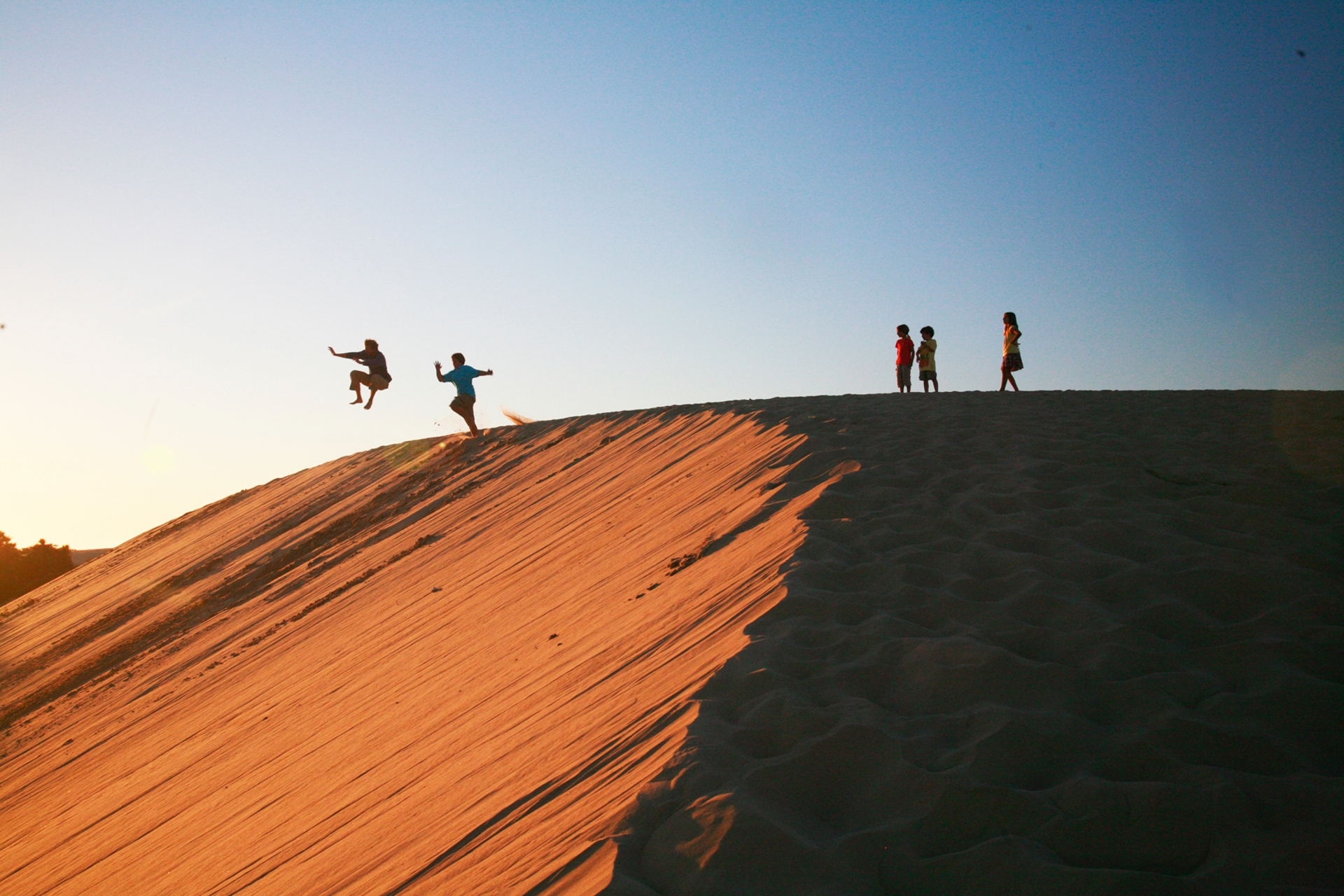 Jockeys Ridge State Park Credit HENDERSON photo Outer Banks Visitors Bureau