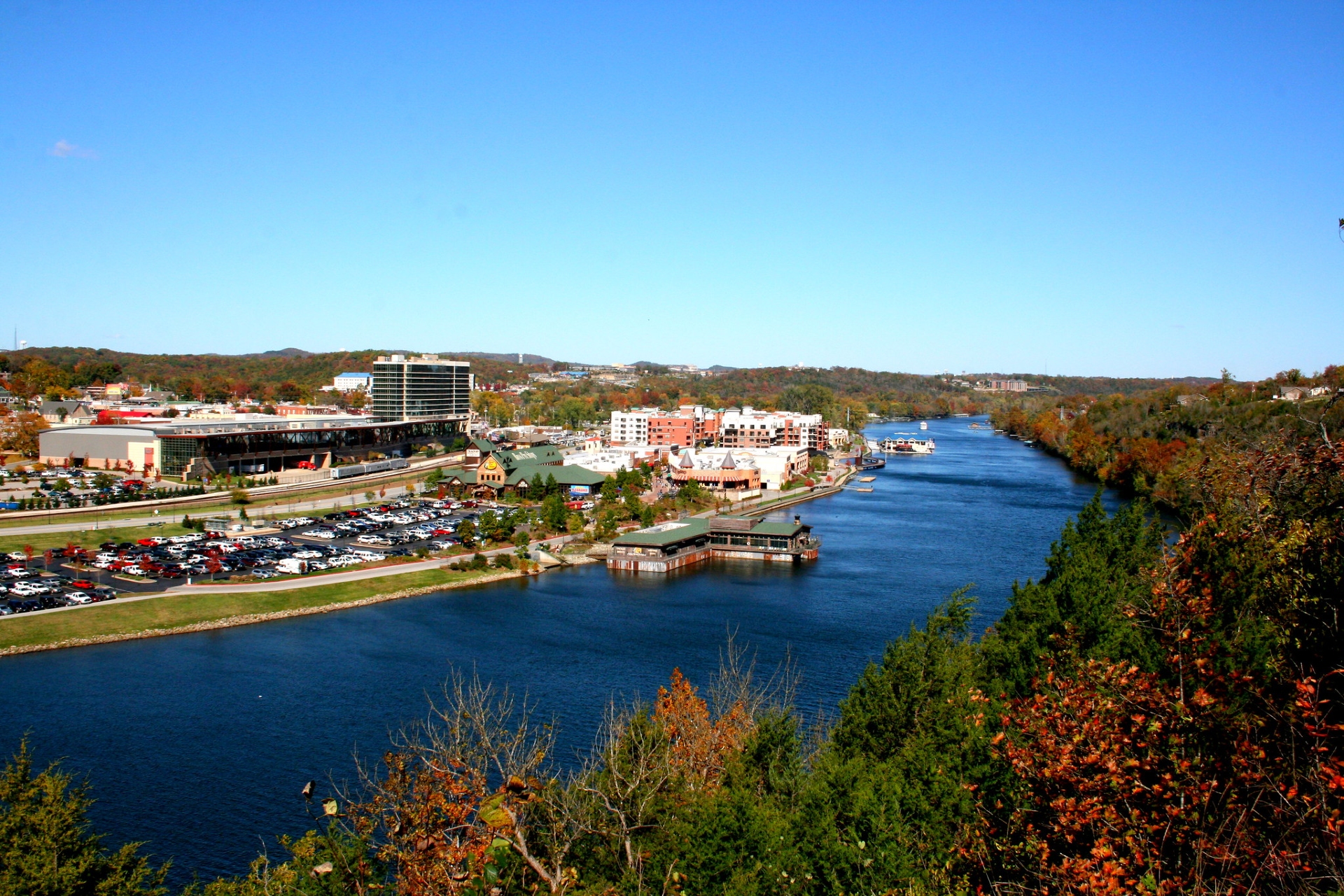 Lake Taneycomo Bransons Landing Missouri Image By Explore Branson