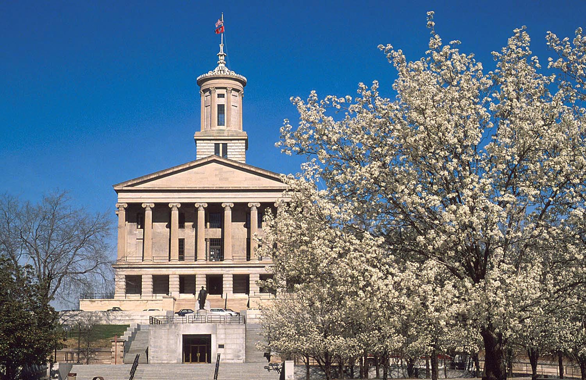 State Capital Nashville TN .jpg Image By Nashville Music City